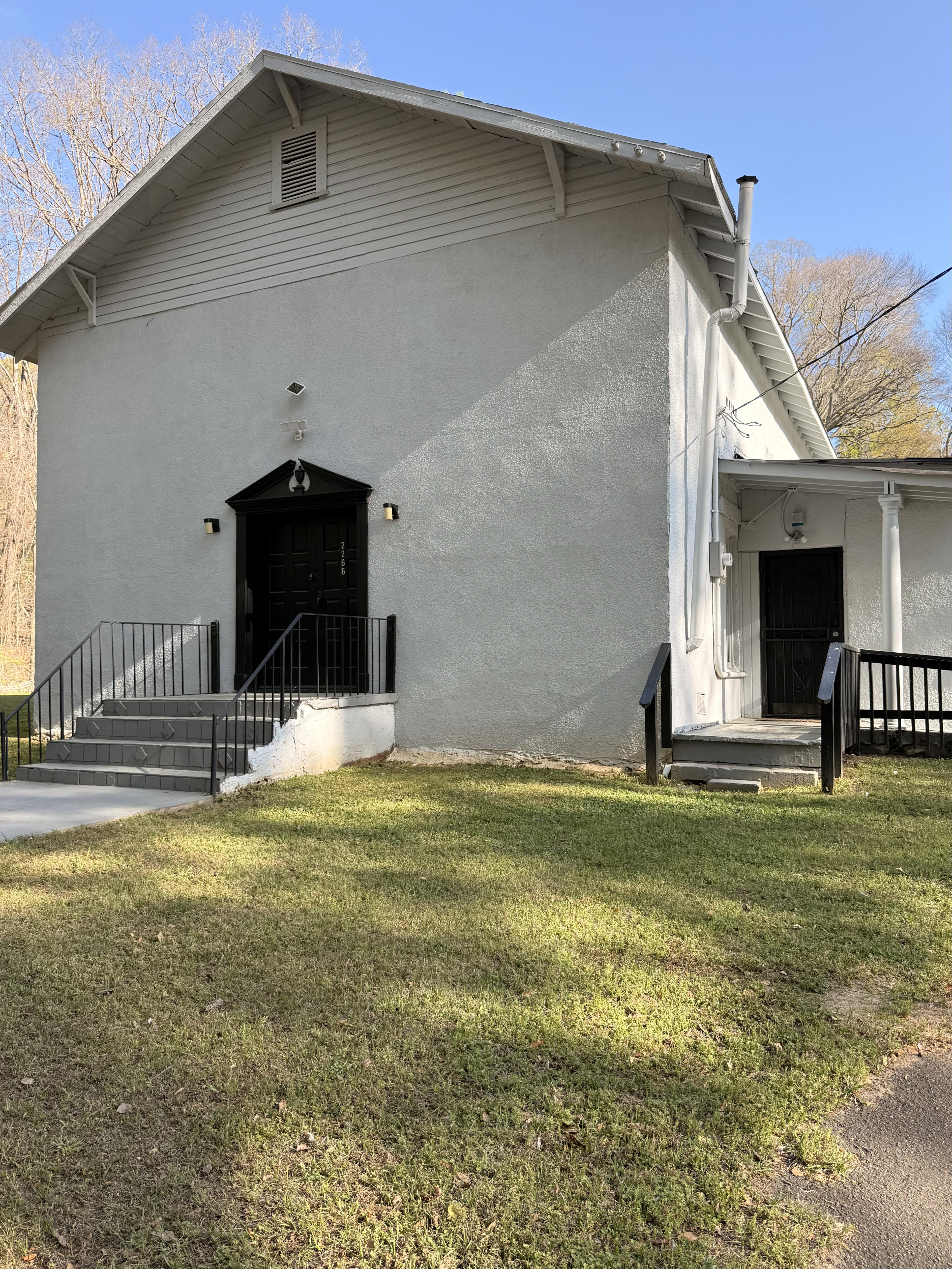First Christian Community Episcopal Church exterior